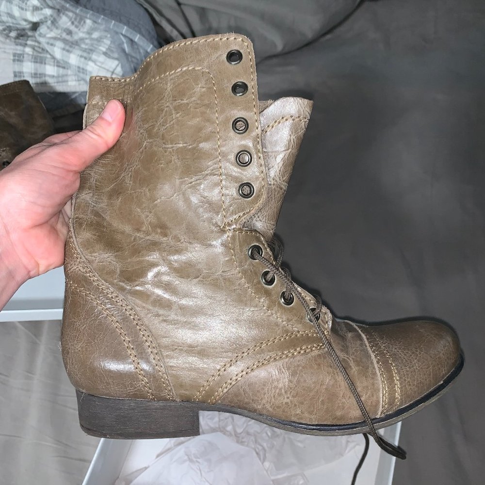 Steve Madden - Troopa combat boots - size 9.5